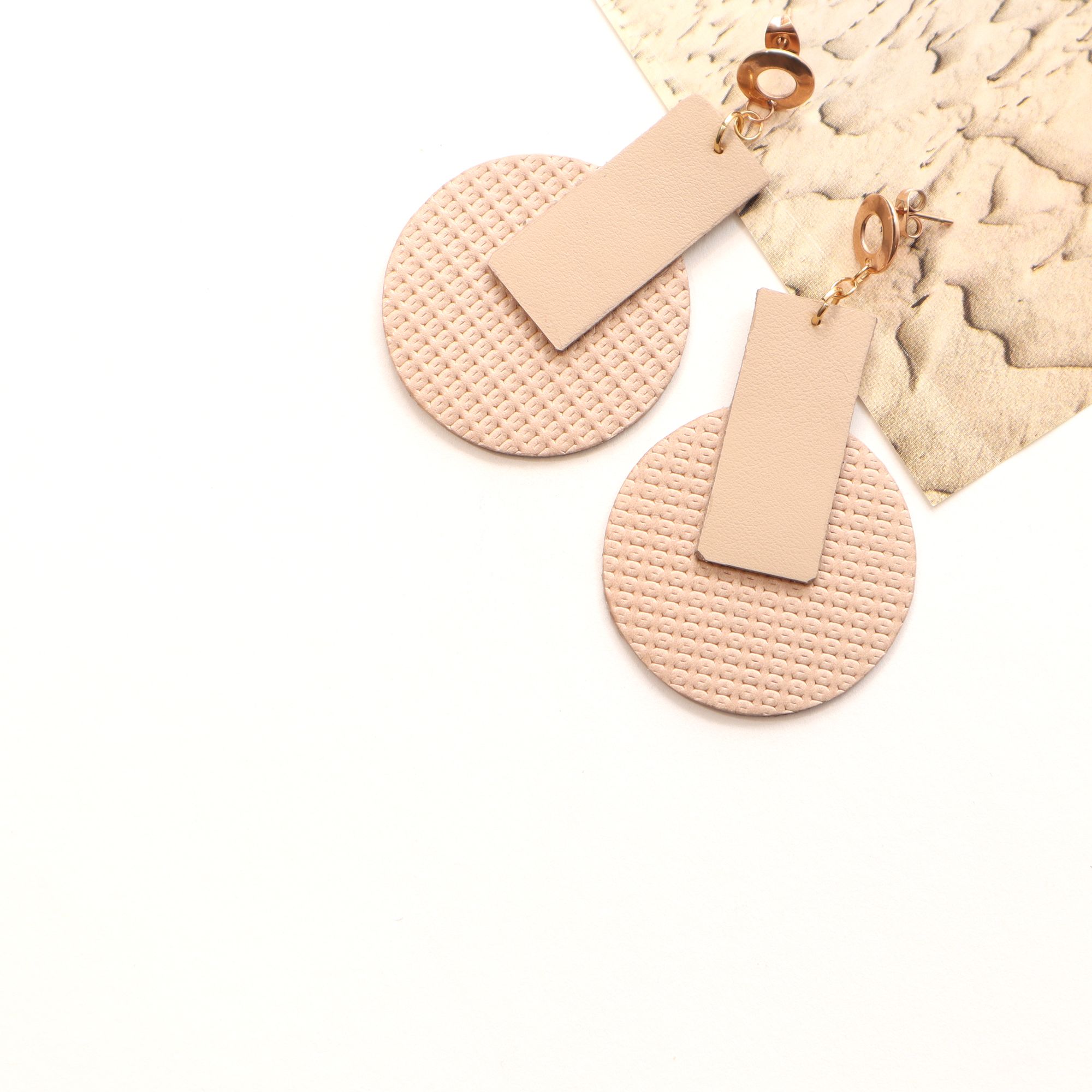 2014 /86- FORM EARRINGS