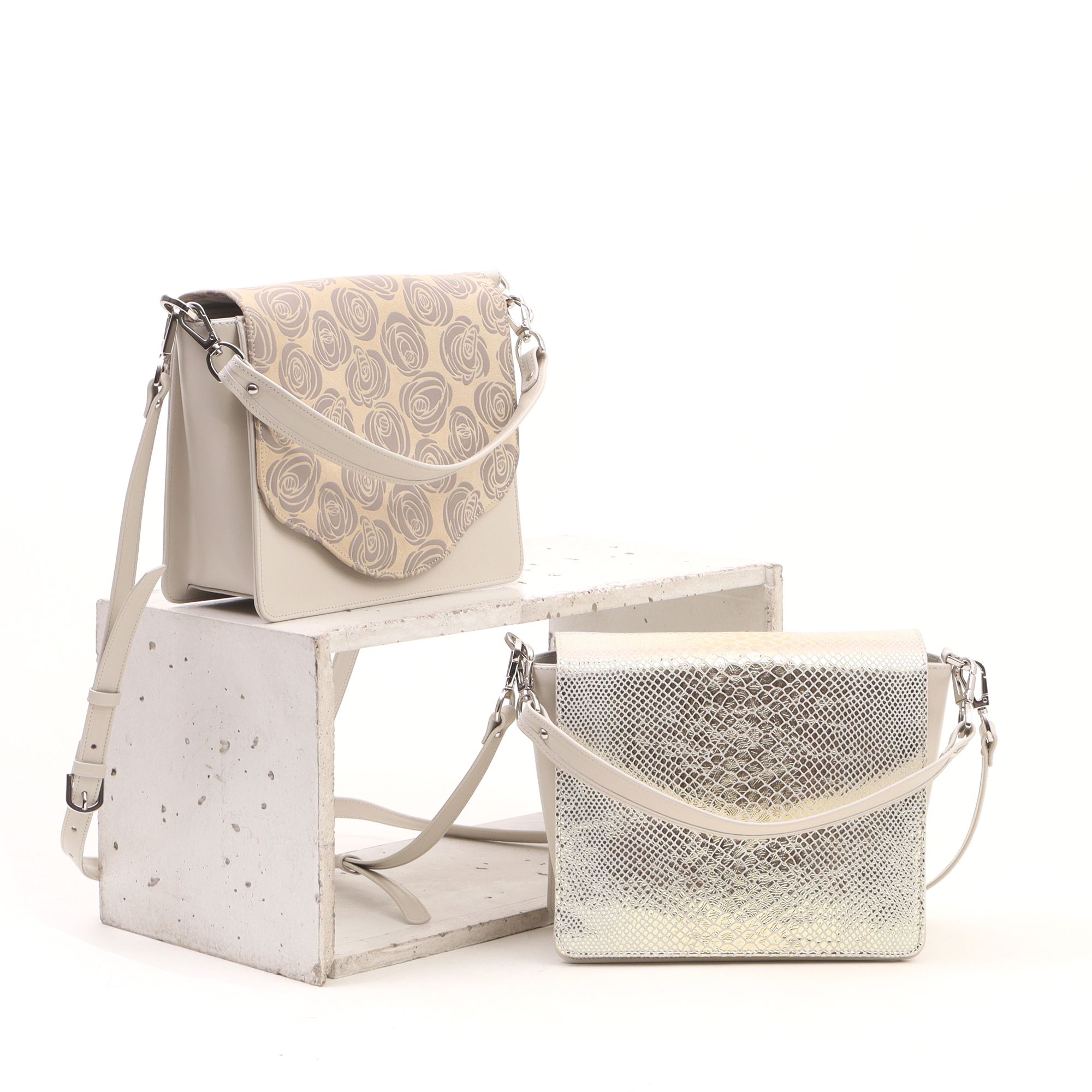 2065 2FVK - BAG WITH  DOUBLE COVERS AND HANDLE